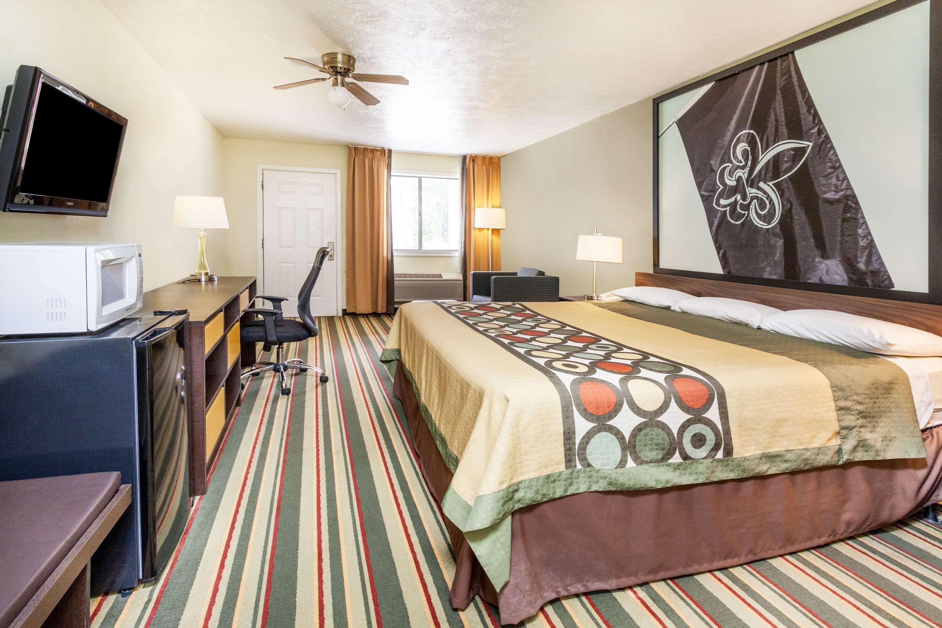 Super 8 By Wyndham Brookhaven Hotel Eksteriør billede