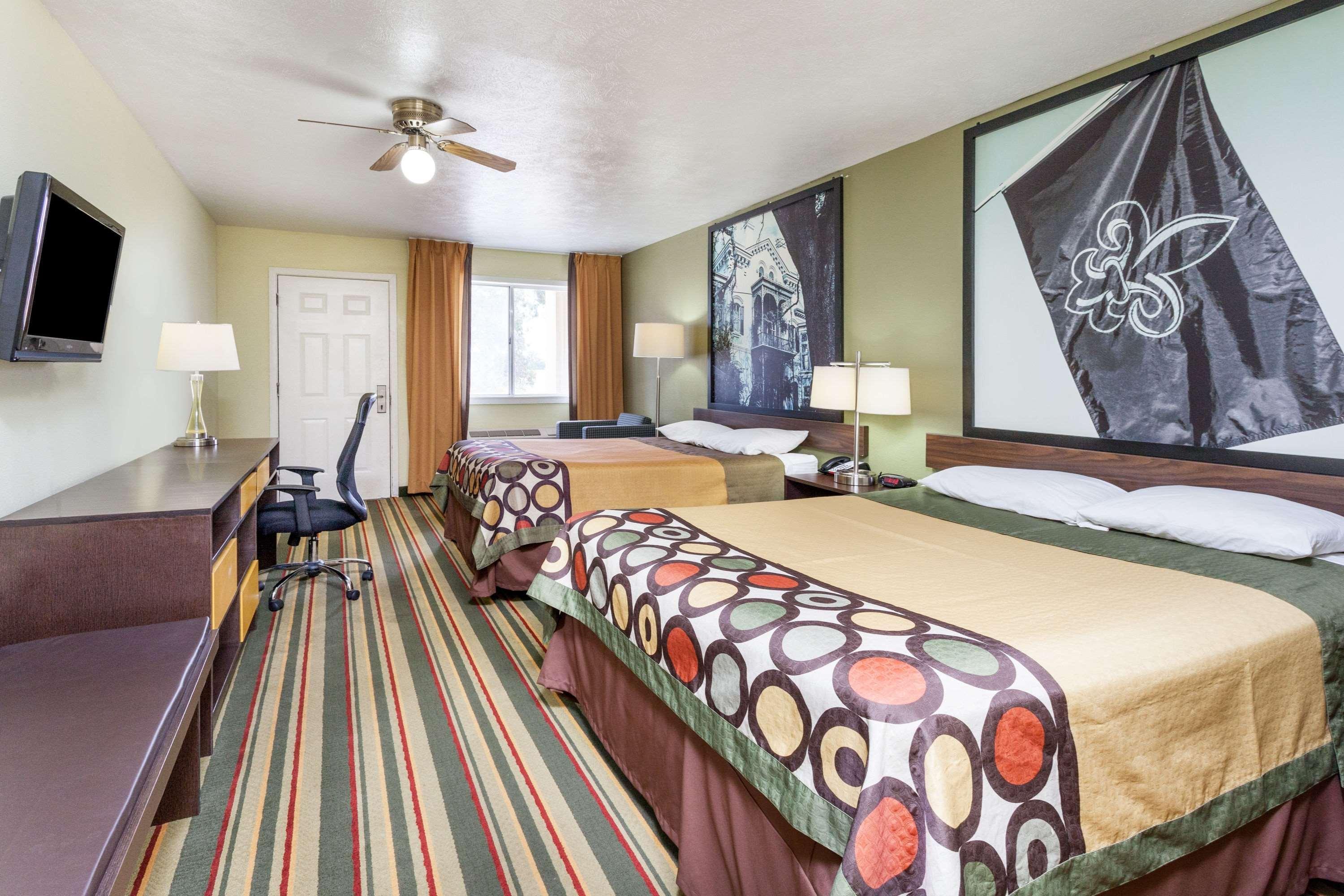 Super 8 By Wyndham Brookhaven Hotel Eksteriør billede