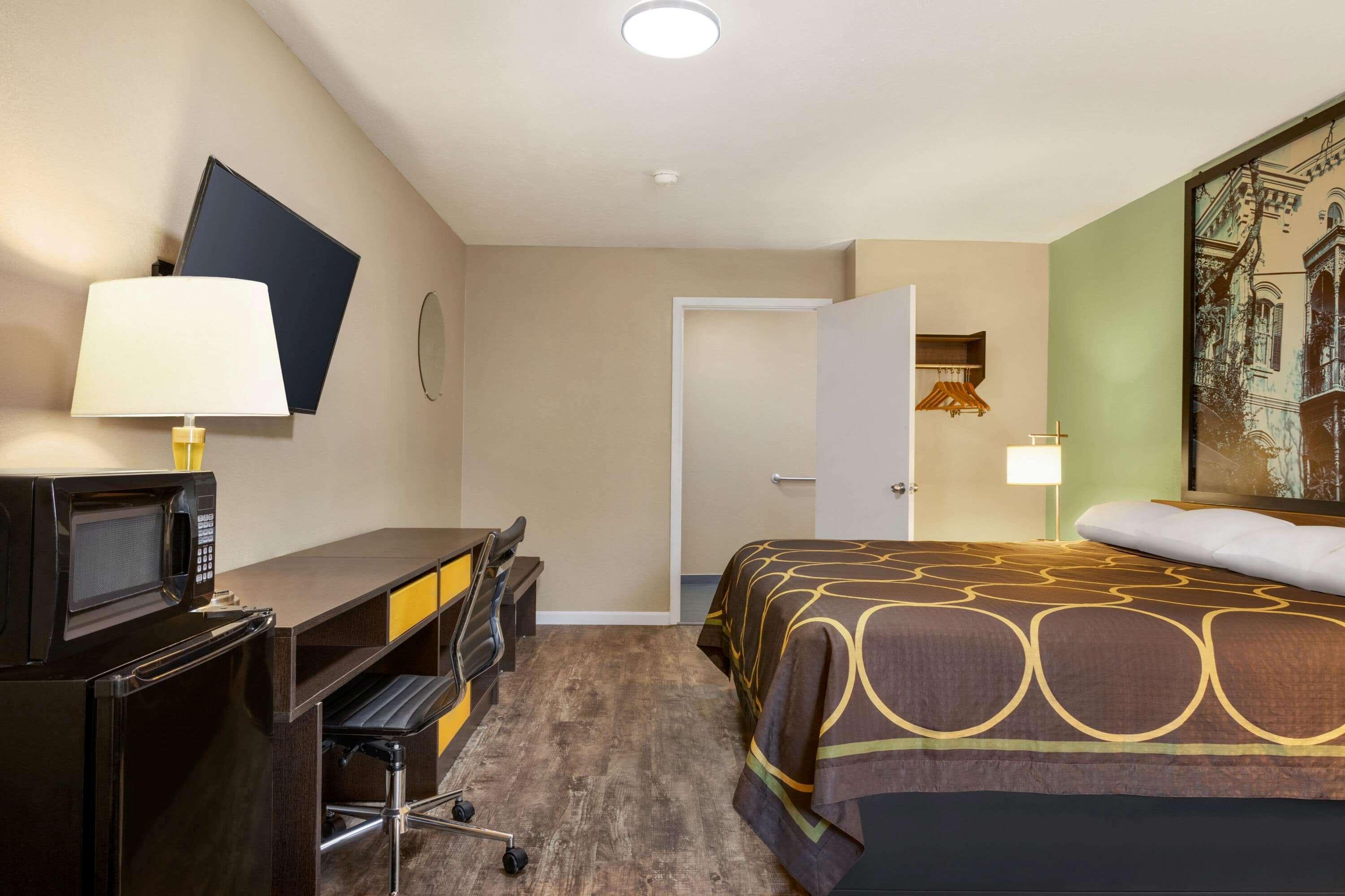 Super 8 By Wyndham Brookhaven Hotel Eksteriør billede